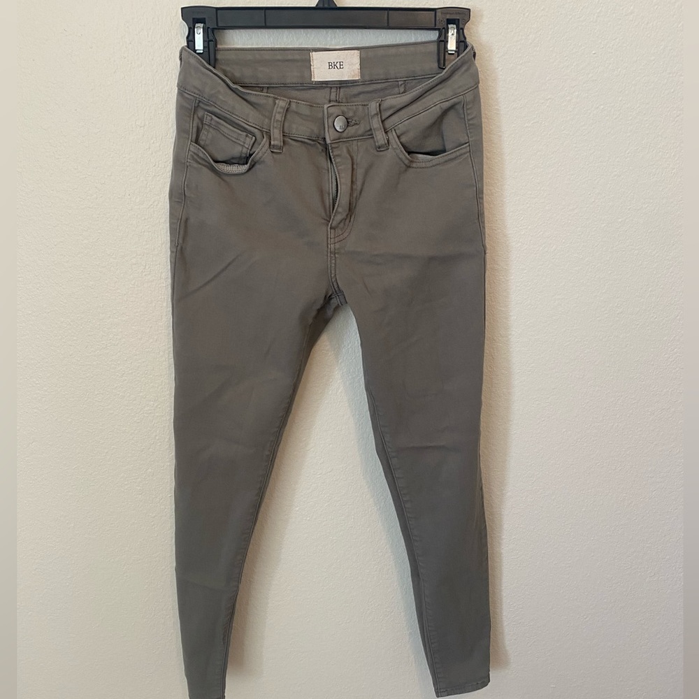 Buckle green khaki pant woman’s size 25